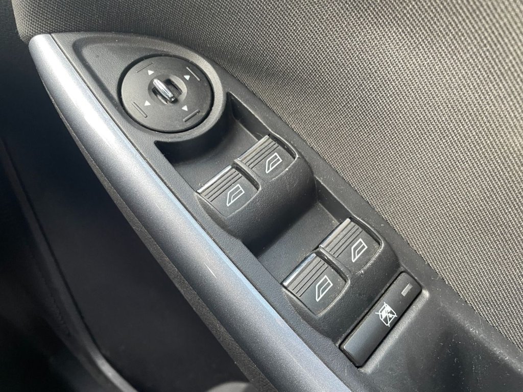 Used Ford Focus 2011 for sale - 77498439: Photo 27