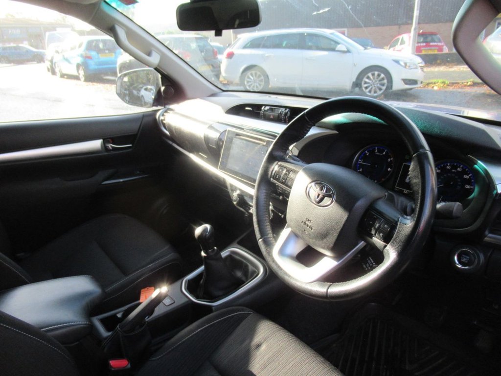 Used Toyota Hilux 2016 for sale - 76356659: Photo 13
