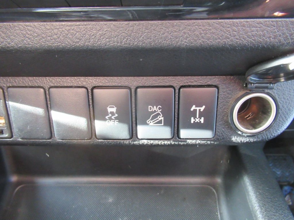 Used Toyota Hilux 2016 for sale - 76356659: Photo 25