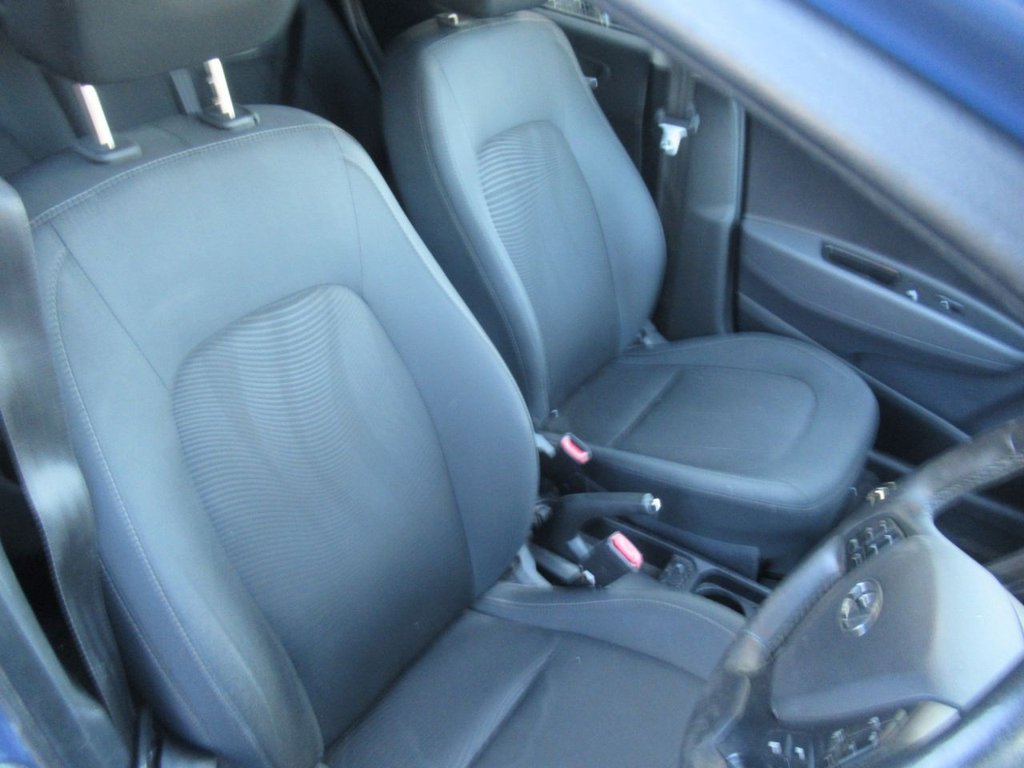 Used Hyundai i10 2017 for sale - 76048547: Photo 19