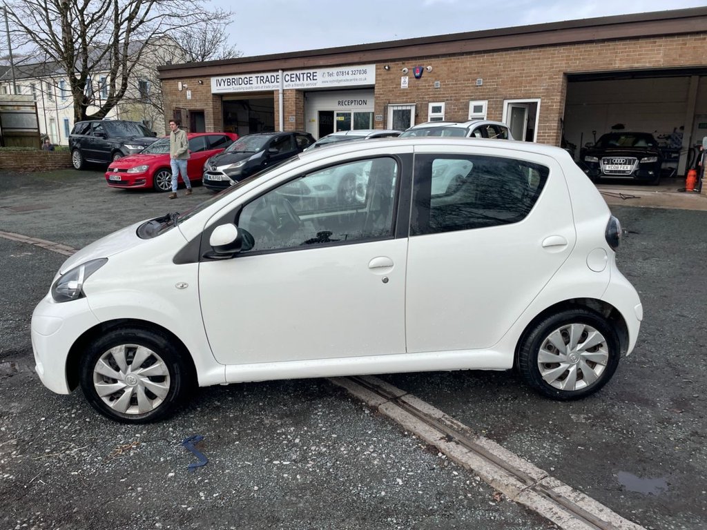 Used Toyota AYGO 2013 for sale - 77408363: Photo 7