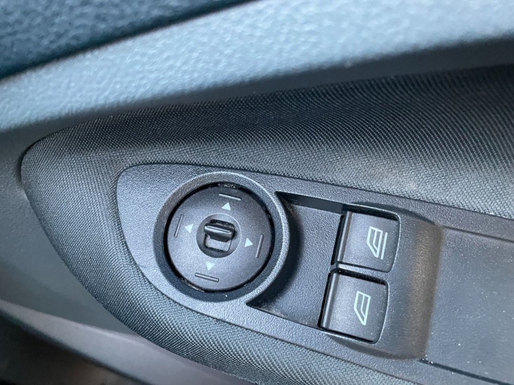 Used Ford C-Max 2014 for sale - 77990593: Photo 21