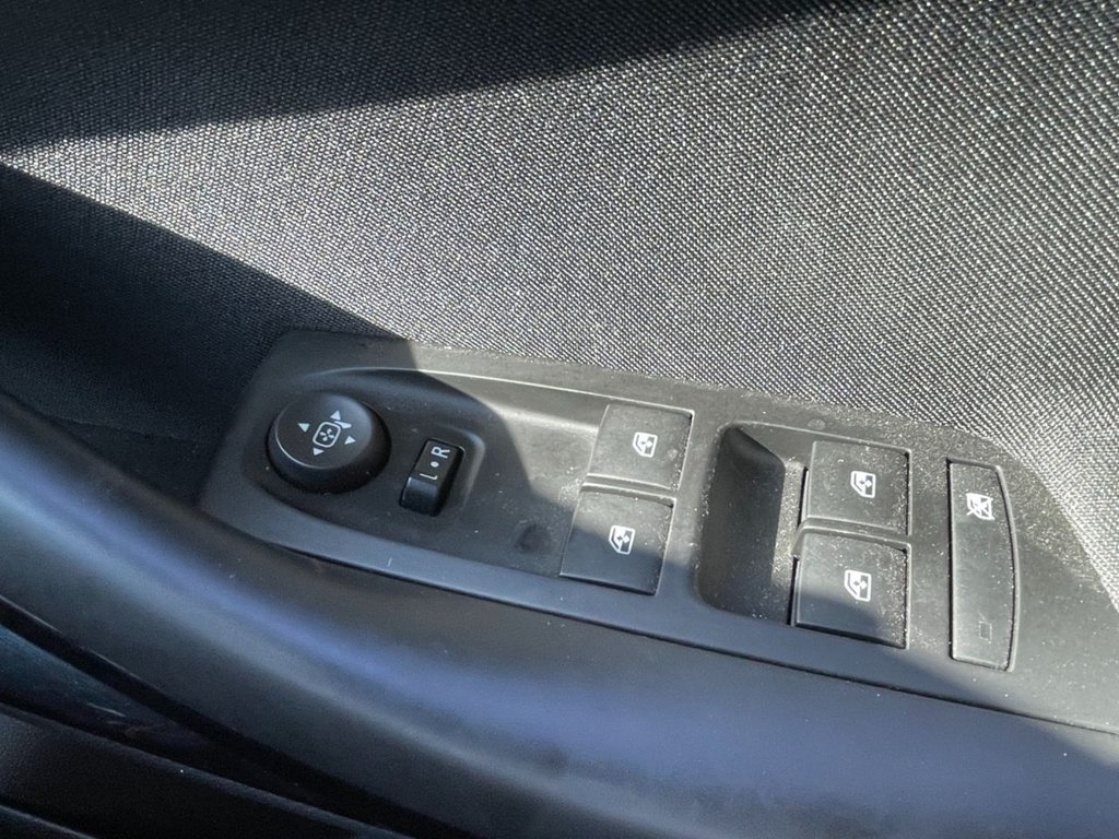 Used Vauxhall Astra 2017 for sale - 77655457: Photo 23