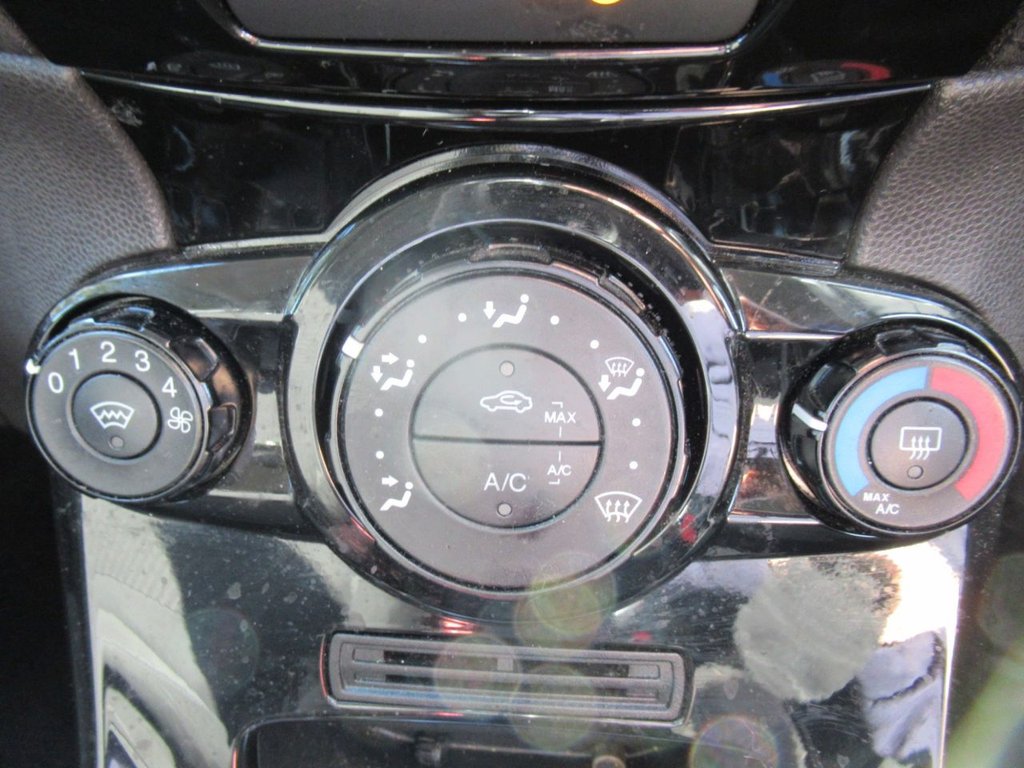 Used Ford Fiesta 2014 for sale - 76280247: Photo 26