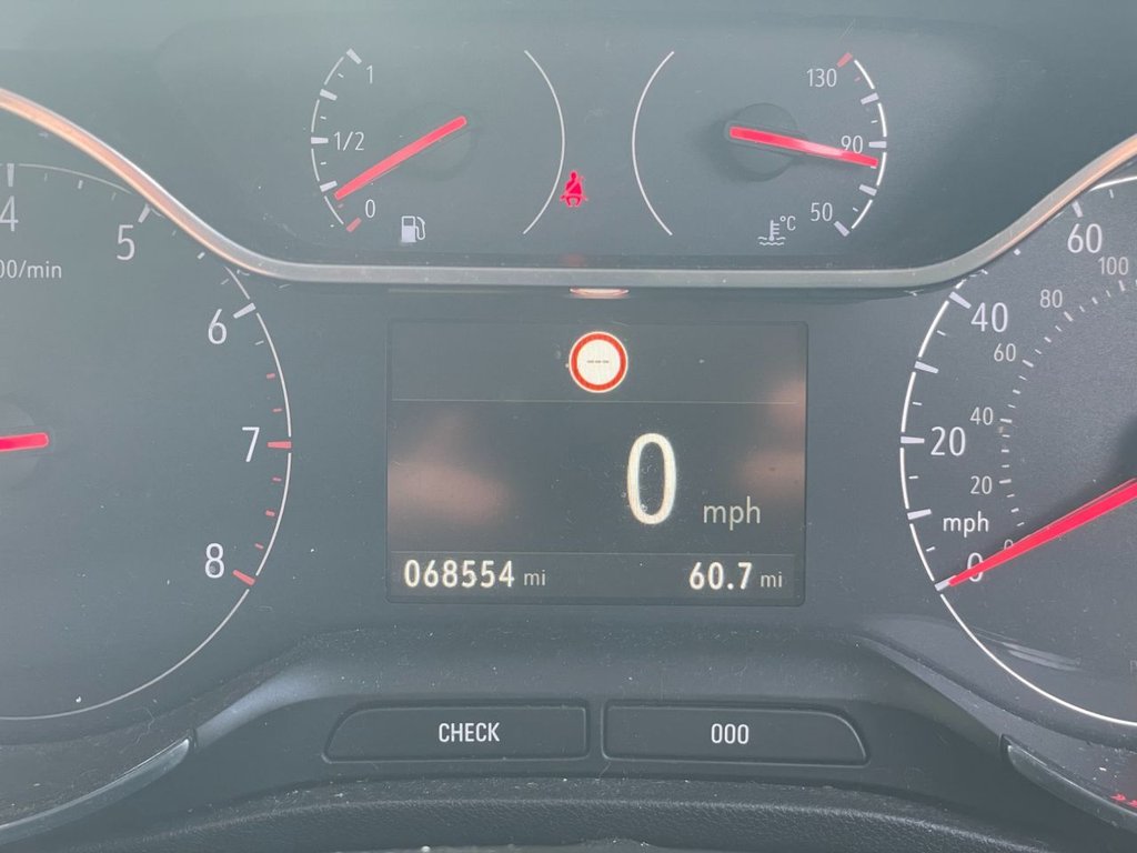 Used Vauxhall Crossland X 2017 for sale - 77437164: Photo 30