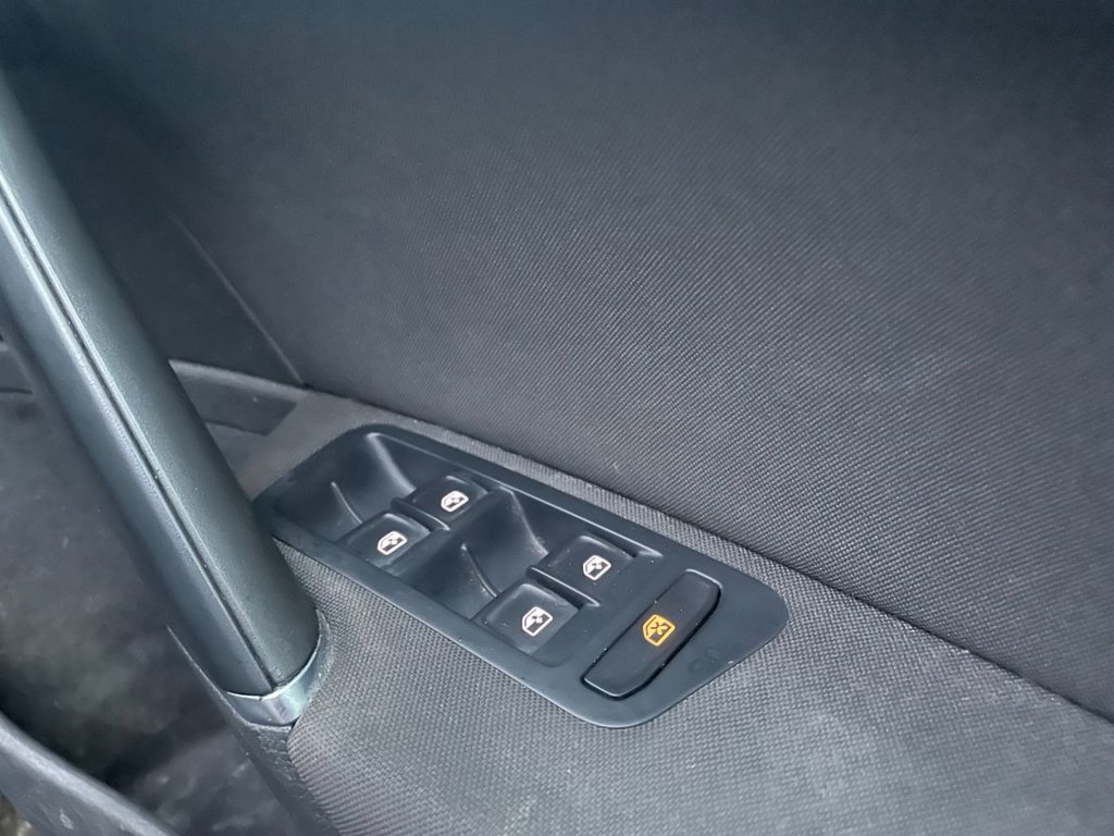 Used Volkswagen Golf 2019 for sale - 77133296: Photo 29