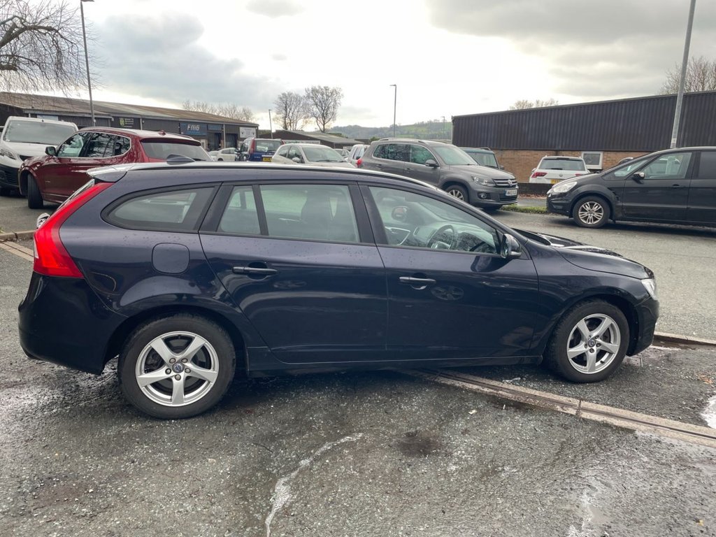 Used Volvo V60 2016 for sale - 77594533: Photo 12