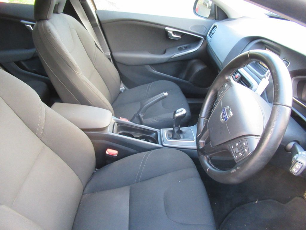 Used Volvo V40 2015 for sale - 76973849: Photo 14