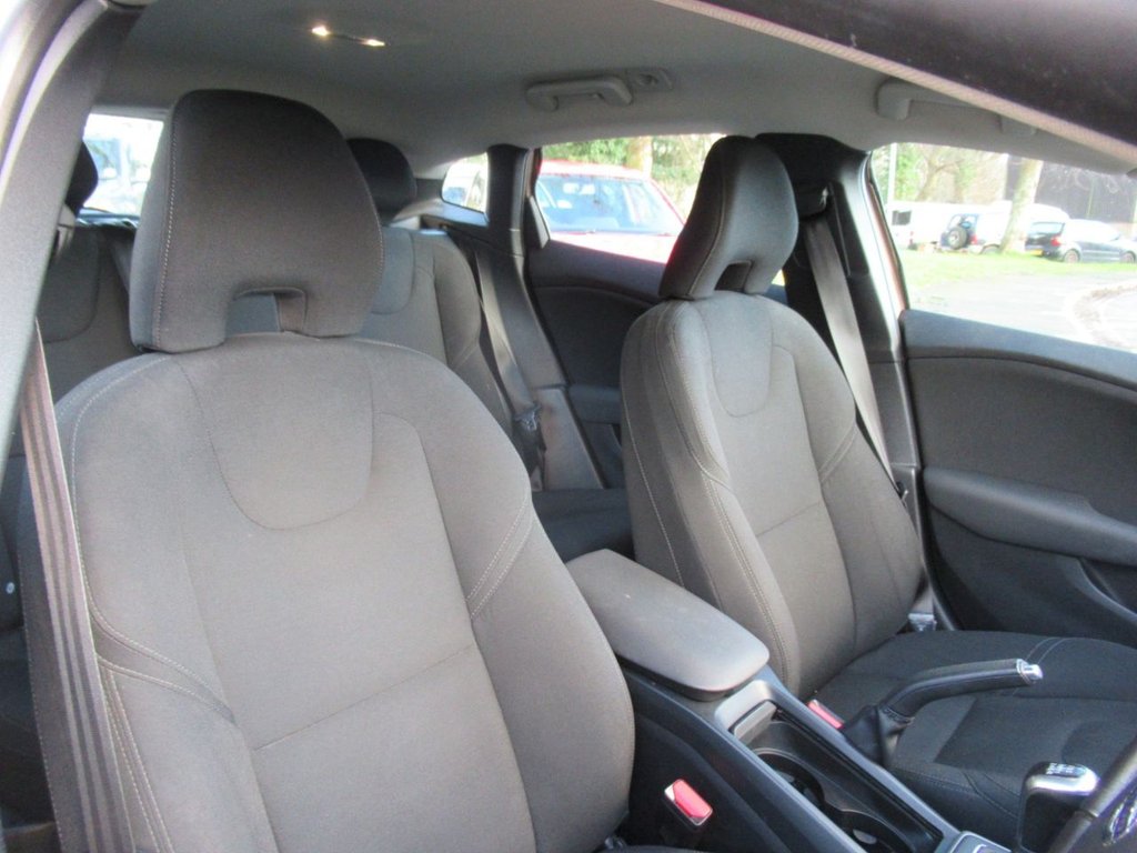 Used Volvo V40 2015 for sale - 76973849: Photo 15