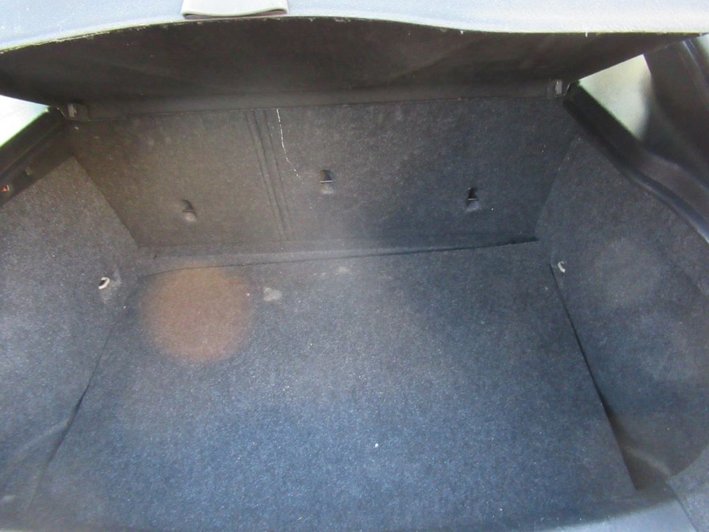 Used Volvo V40 2015 for sale - 76973849: Photo 18