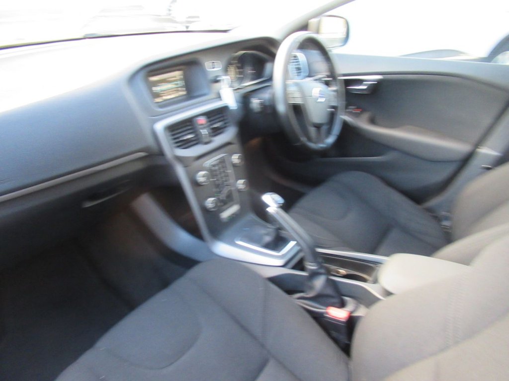 Used Volvo V40 2015 for sale - 76973849: Photo 19