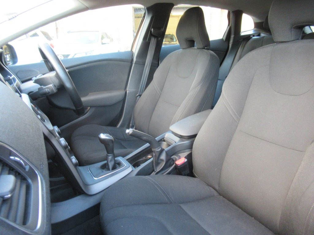 Used Volvo V40 2015 for sale - 76973849: Photo 21