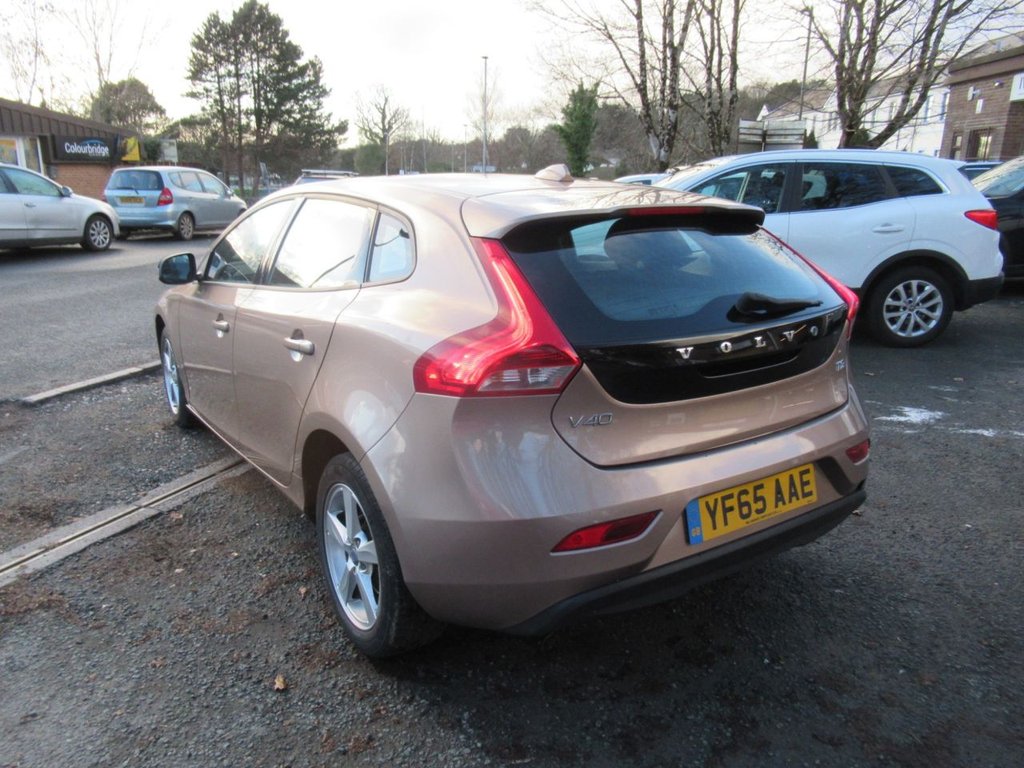Used Volvo V40 2015 for sale - 76973849: Photo 9