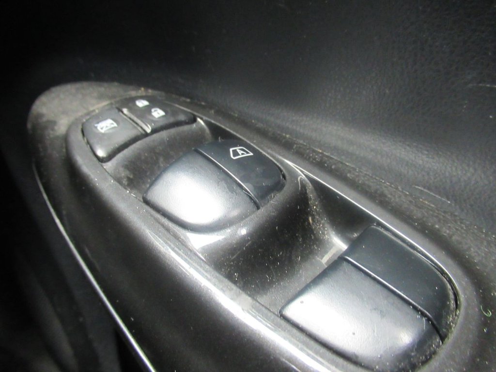 Used Nissan Juke 2015 for sale - 76345638: Photo 28