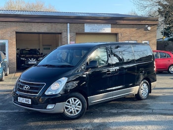 Hyundai i800 feature image