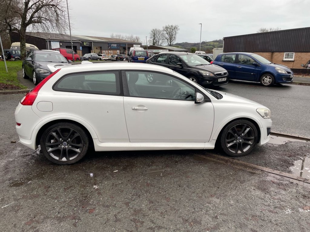 Used Volvo C30 2011 for sale - 77200150: Photo 11