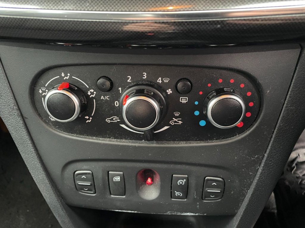 Used Dacia Sandero 2018 for sale - 77287635: Photo 16