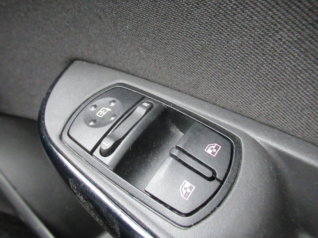 Used Vauxhall Corsa 2016 for sale - 76417700: Photo 22