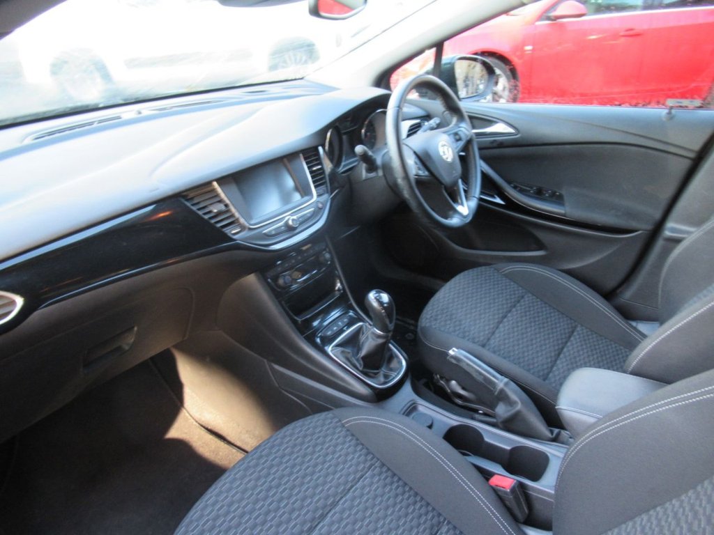 Used Vauxhall Astra 2018 for sale - 76361655: Photo 18