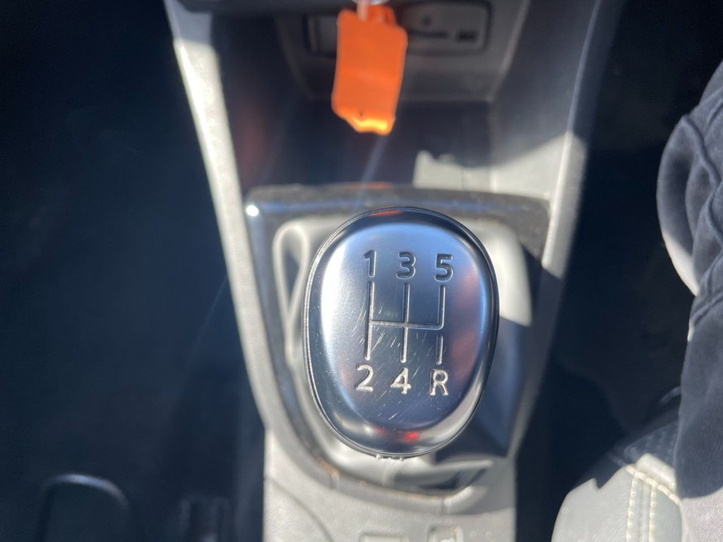 Used Renault Clio 2017 for sale - 77920536: Photo 30