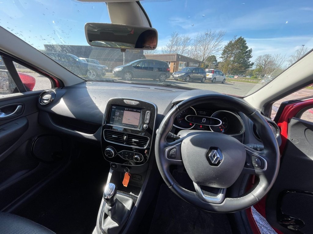 Used Renault Clio 2017 for sale - 77920536: Photo 37