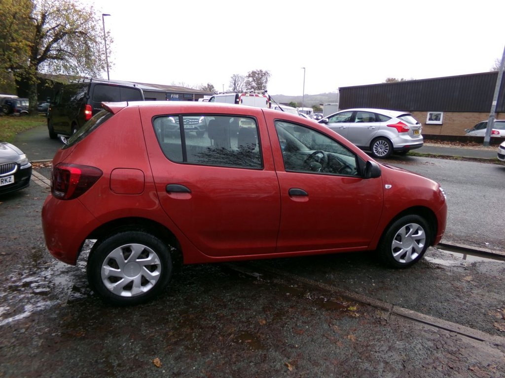 Used Dacia Sandero 2017 for sale - 76559312: Photo 11