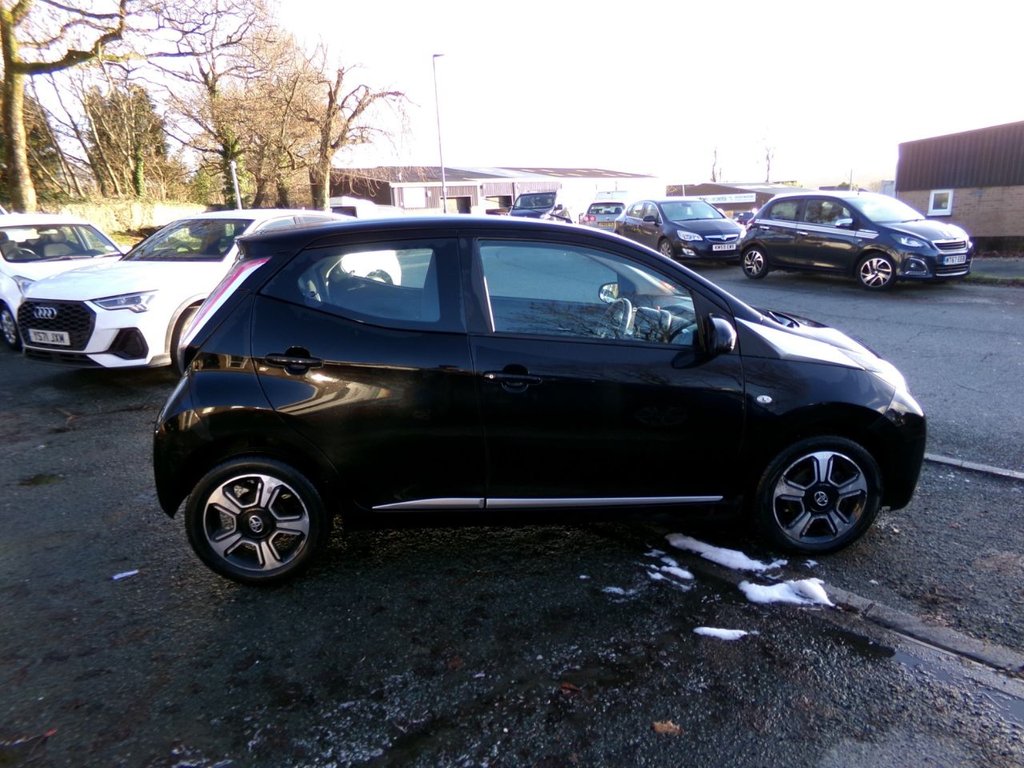 Used Toyota AYGO 2015 for sale - 76950094: Photo 11