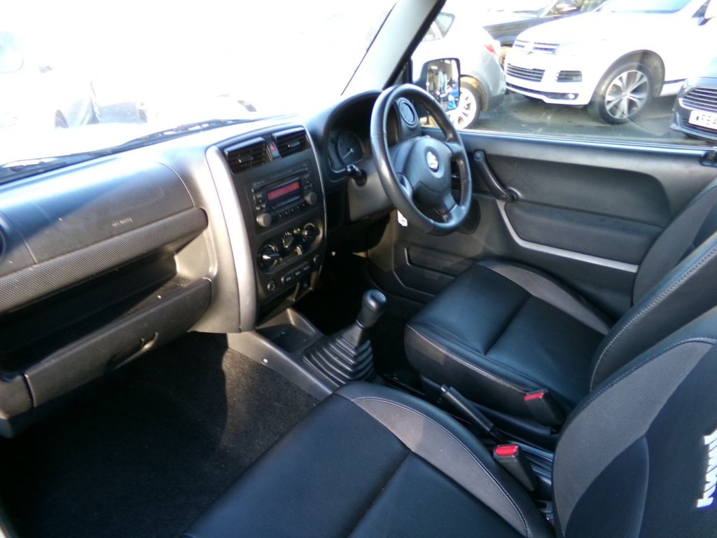 Used Suzuki Jimny 2014 for sale - 76739869: Photo 18