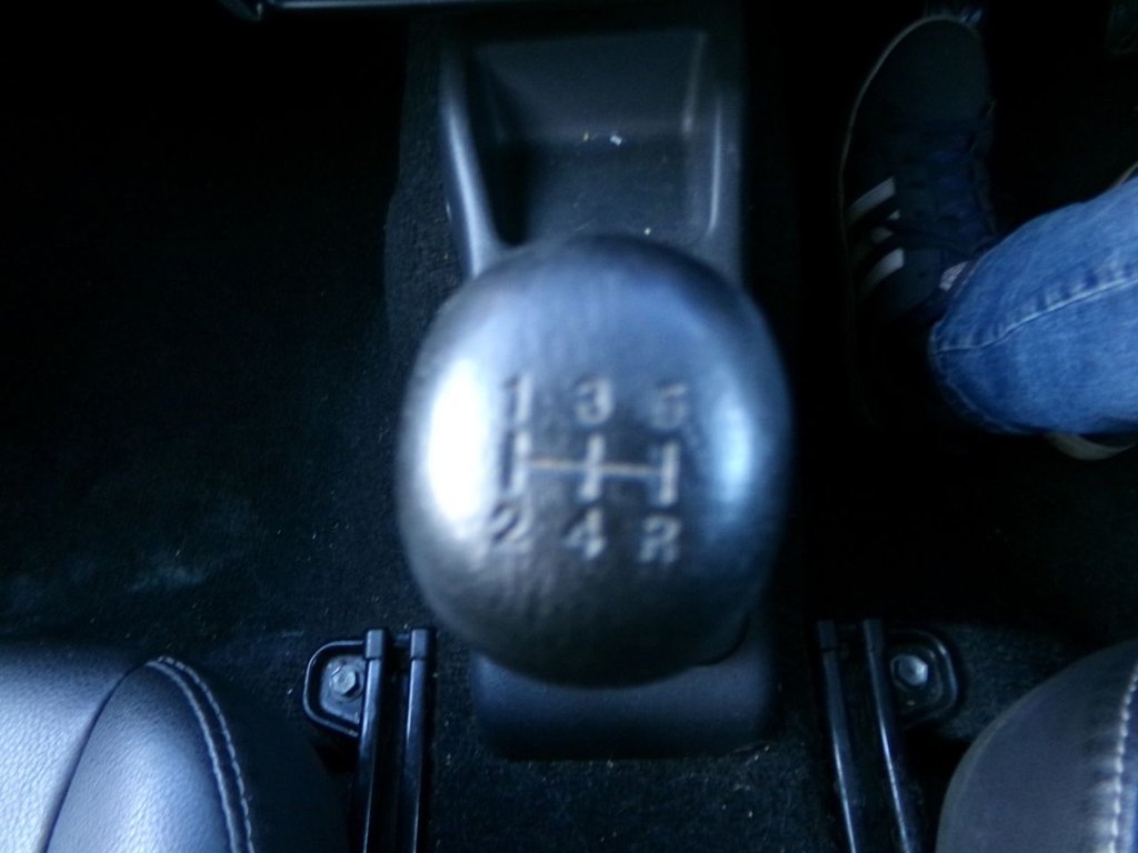 Used Suzuki Jimny 2014 for sale - 76739869: Photo 25