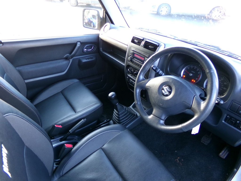 Used Suzuki Jimny 2014 for sale - 76739869: Photo 3