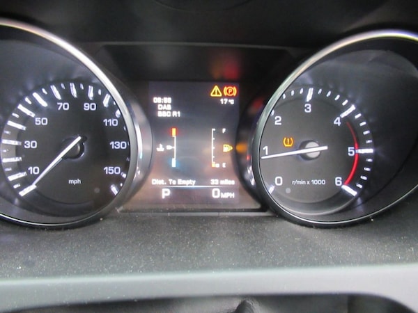 Used Land Rover Discovery Sport 2015 for sale - 75985779: Photo 43