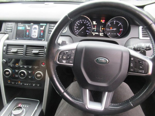 Used Land Rover Discovery Sport 2015 for sale - 75985779: Photo 46