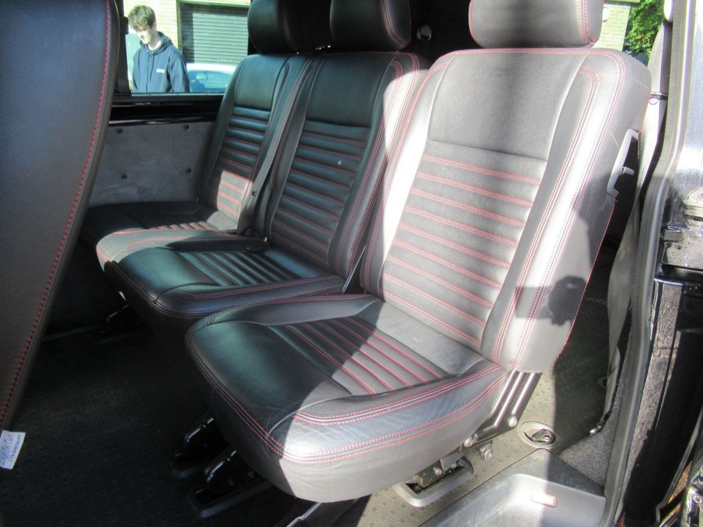 Used Volkswagen Transporter 2015 for sale - 76520427: Photo 36