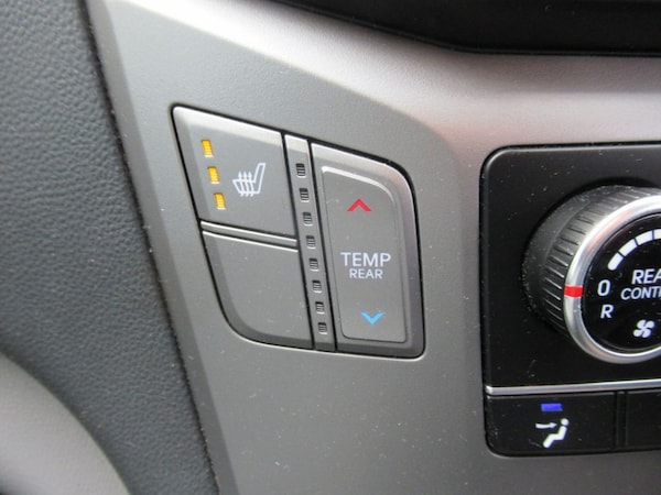 Used Hyundai i800 2018 for sale - 76210324: Photo 32
