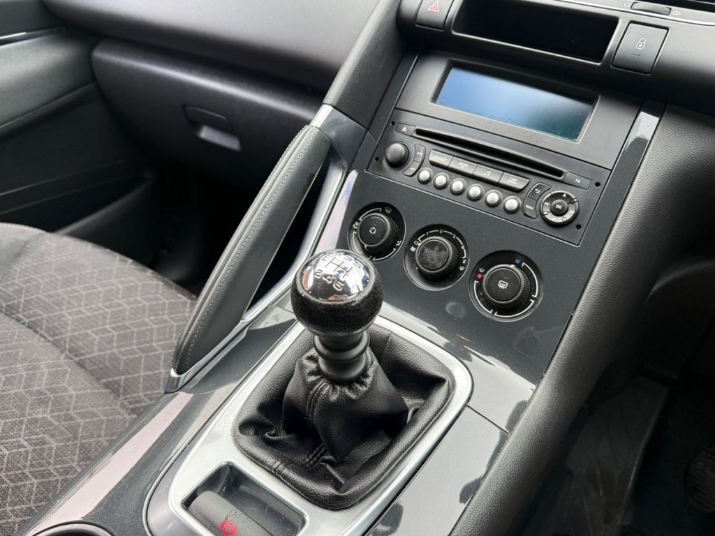 Used Peugeot 3008 2015 for sale - 76868202: Photo 11