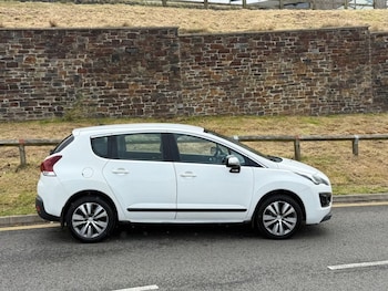 Used Peugeot 3008 2015 for sale - 76868202: Photo