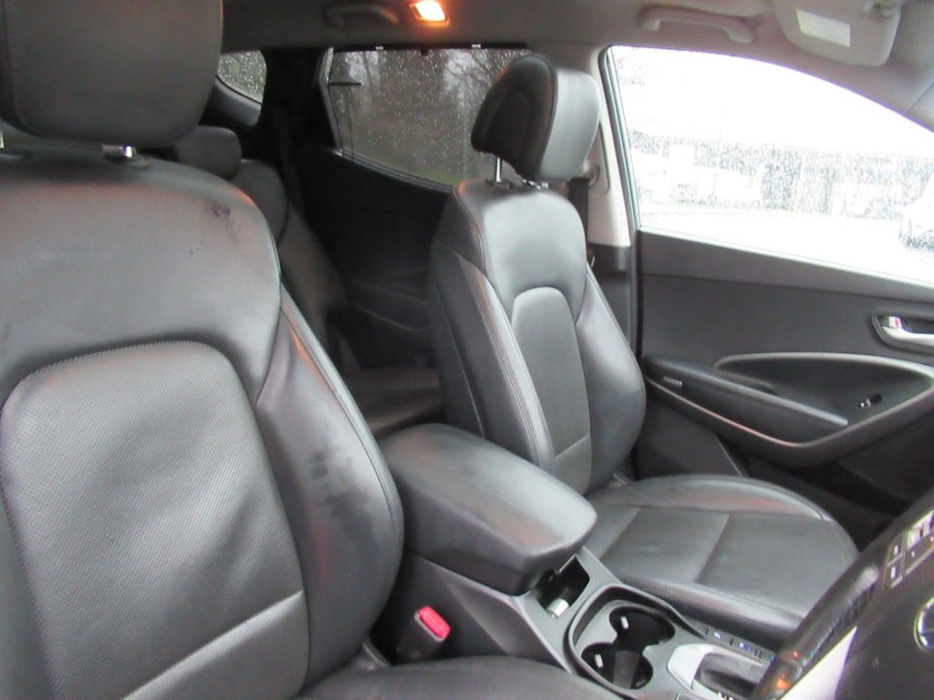 Used Hyundai Santa Fe 2015 for sale - 77007440: Photo 12
