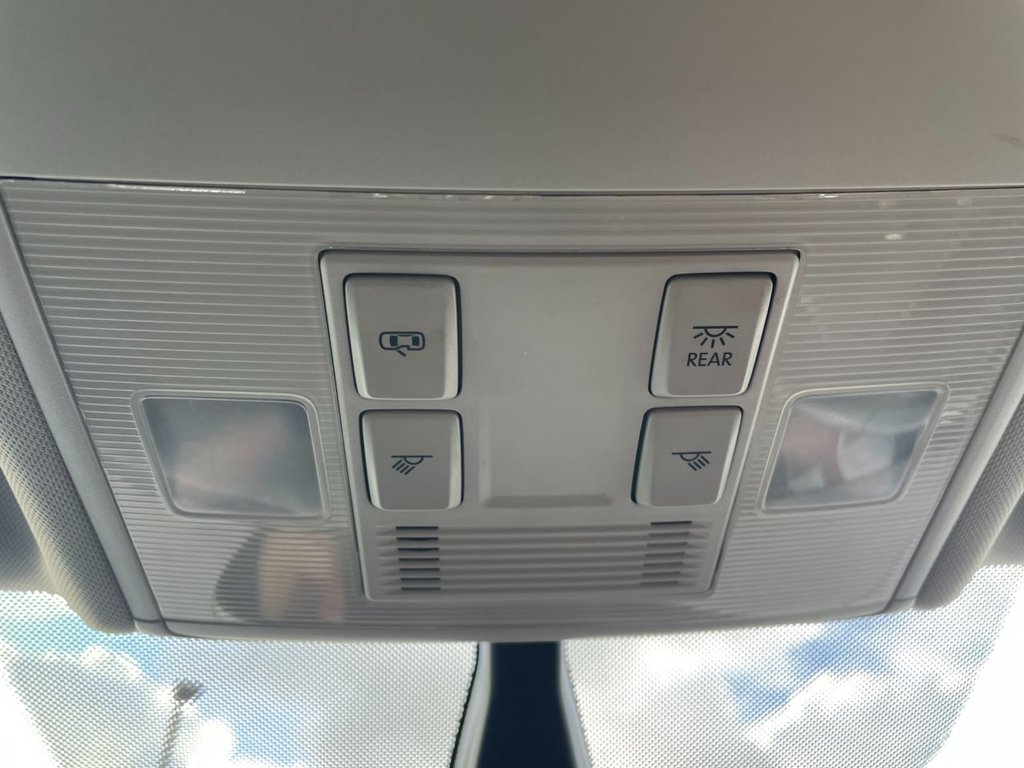 Used Volkswagen Golf 2020 for sale - 76797742: Photo 32