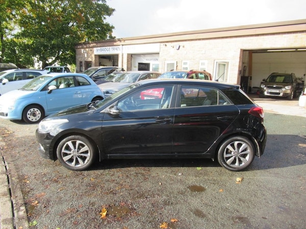 Used Hyundai i20 2015 for sale - 76210424: Photo 10