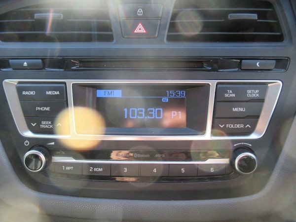 Used Hyundai i20 2015 for sale - 76210424: Photo 24