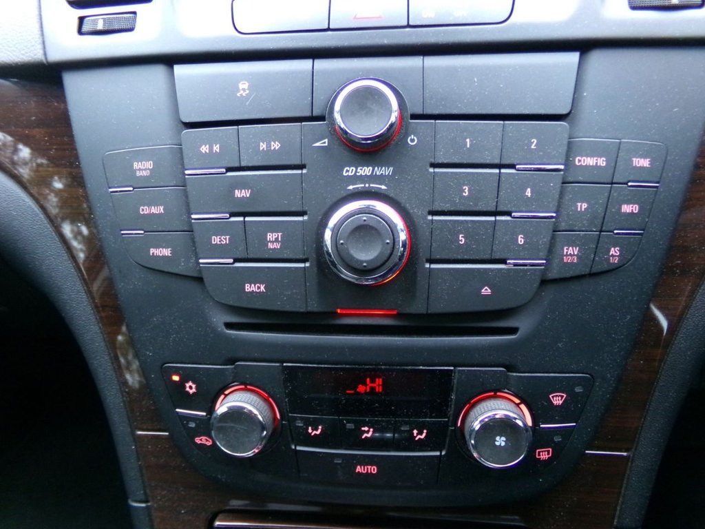 Used Vauxhall Insignia 2011 for sale - 76482219: Photo 24