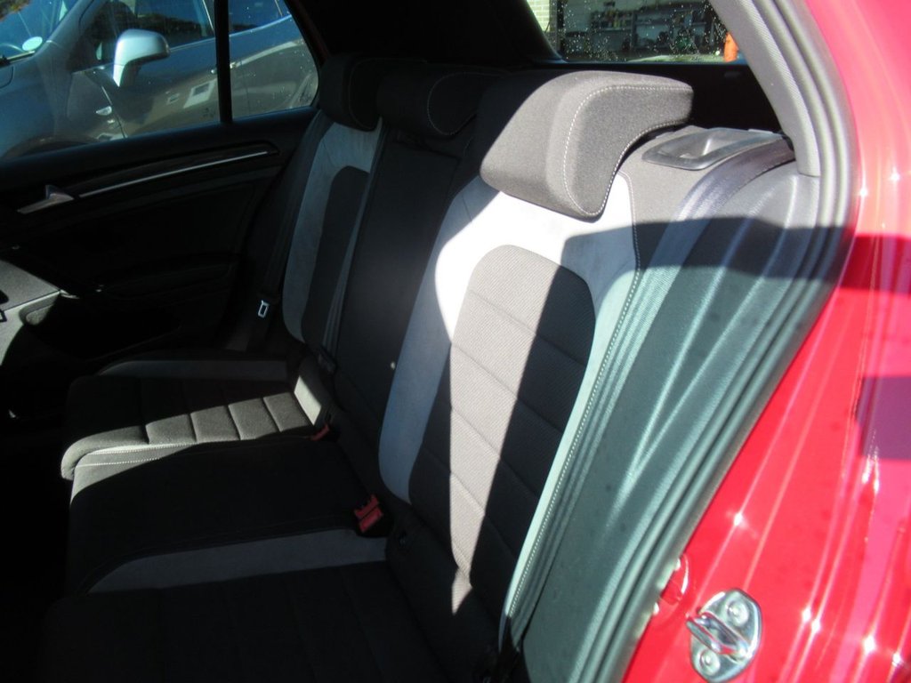 Used Volkswagen Golf 2015 for sale - 76266932: Photo 27