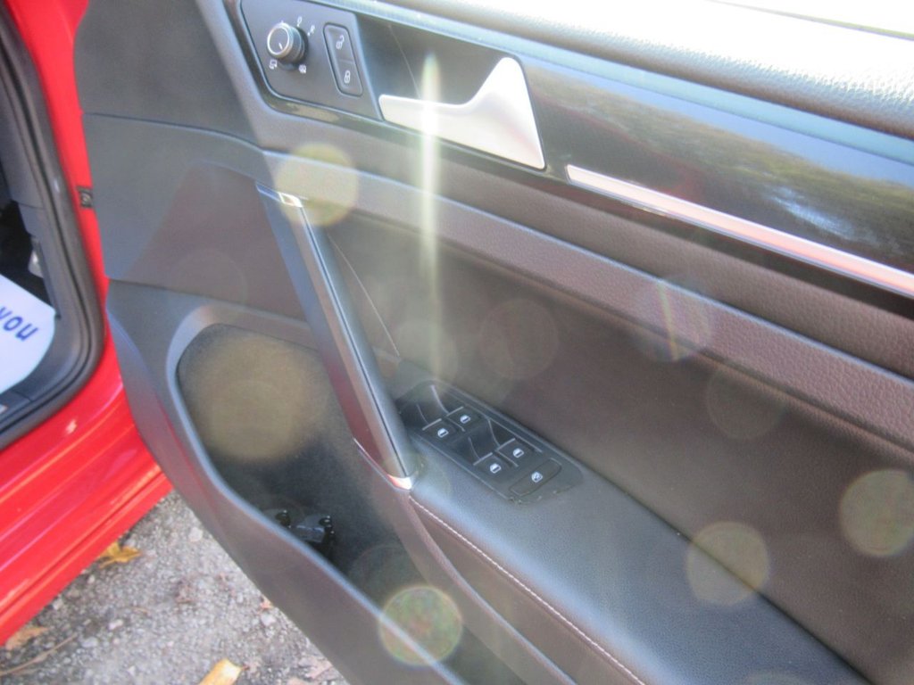 Used Volkswagen Golf 2015 for sale - 76266932: Photo 35