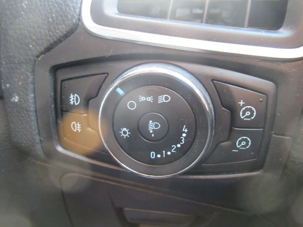 Used Ford Focus 2012 for sale - 76039860: Photo 32