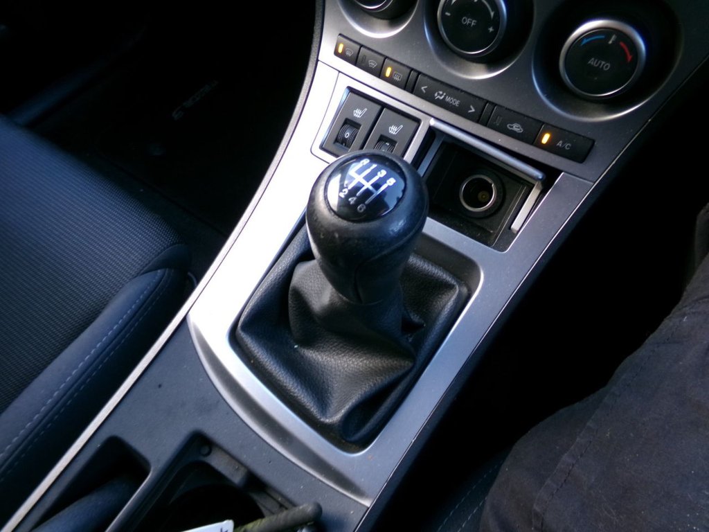 Used Mazda Mazda3 2012 for sale - 76632312: Photo 18