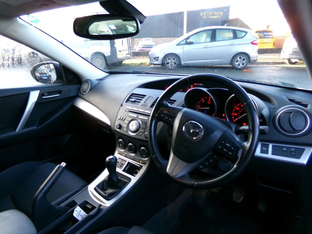 Used Mazda Mazda3 2012 for sale - 76632312: Photo 21