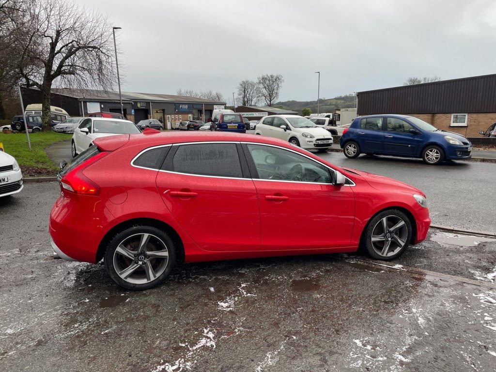 Used Volvo V40 2015 for sale - 77227614: Photo 11