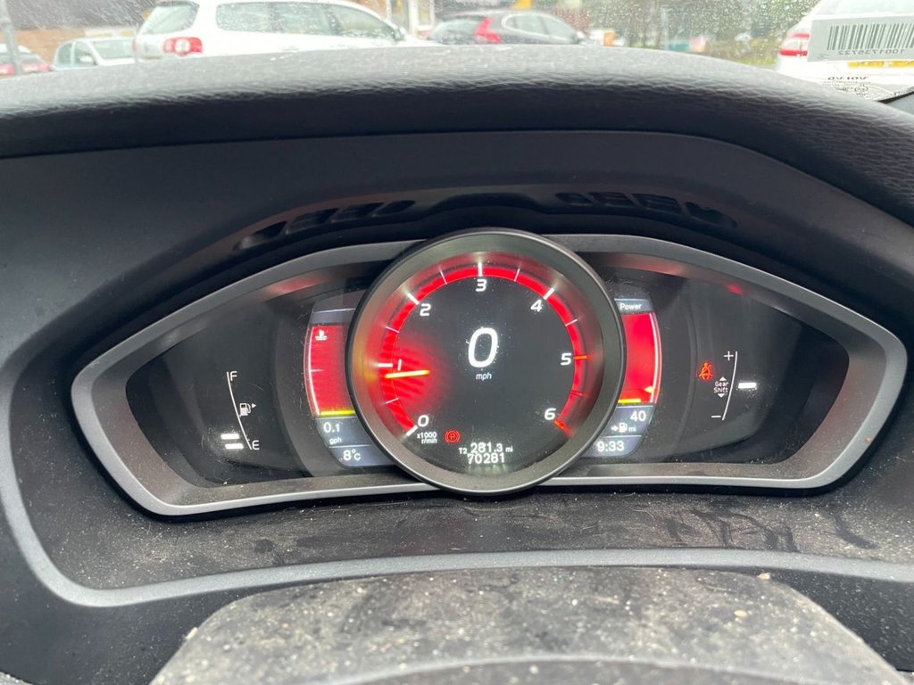 Used Volvo V40 2015 for sale - 77227614: Photo 17