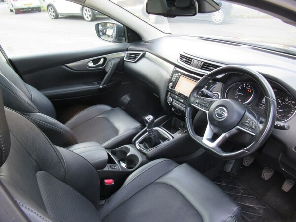 Used Nissan Qashqai 2017 for sale - 75444113: Photo 13