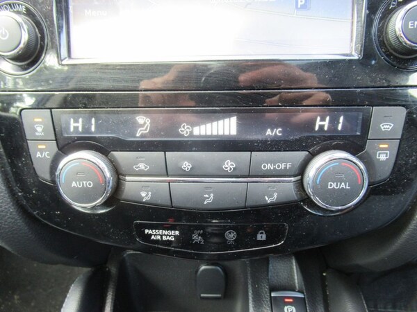 Used Nissan Qashqai 2017 for sale - 75444113: Photo 24